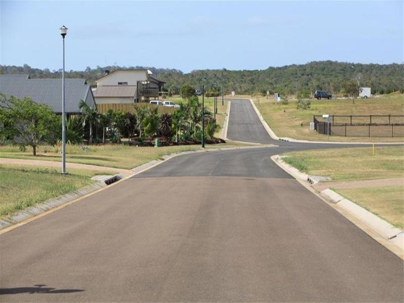 24 Windjammer Circuit, River Heads QLD 4655