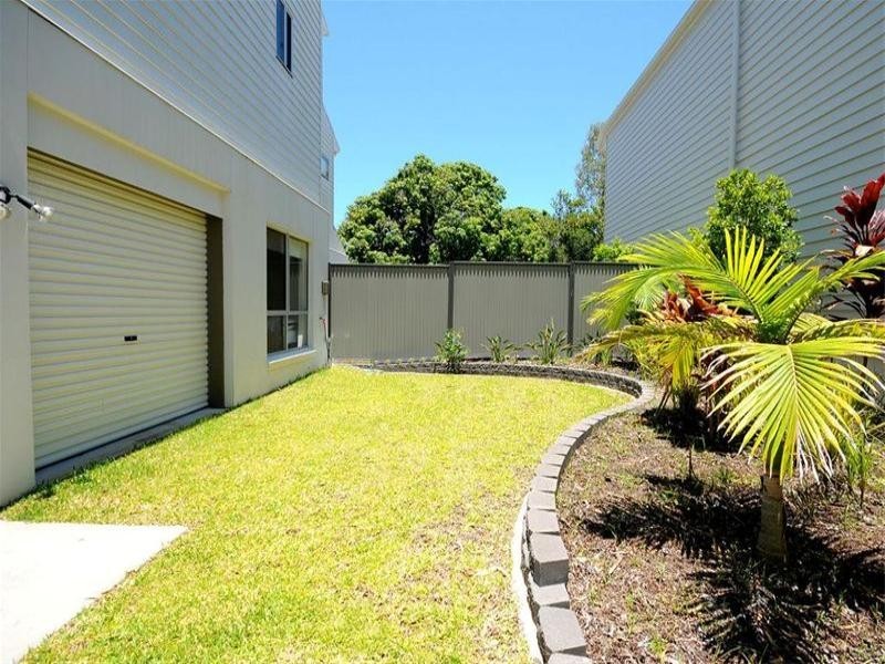 9/542 Esplanade, Urangan QLD 4655