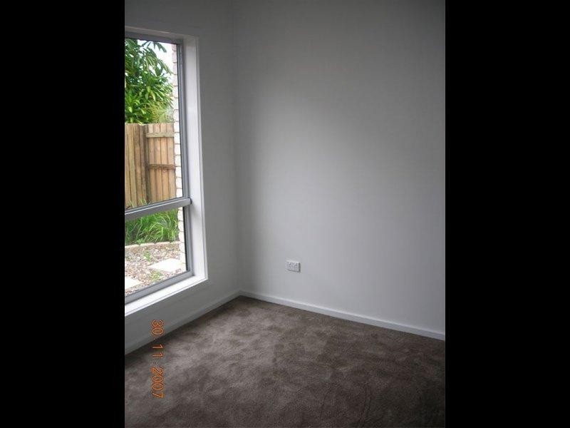 2/201 Torquay Terrace, Torquay QLD 4655