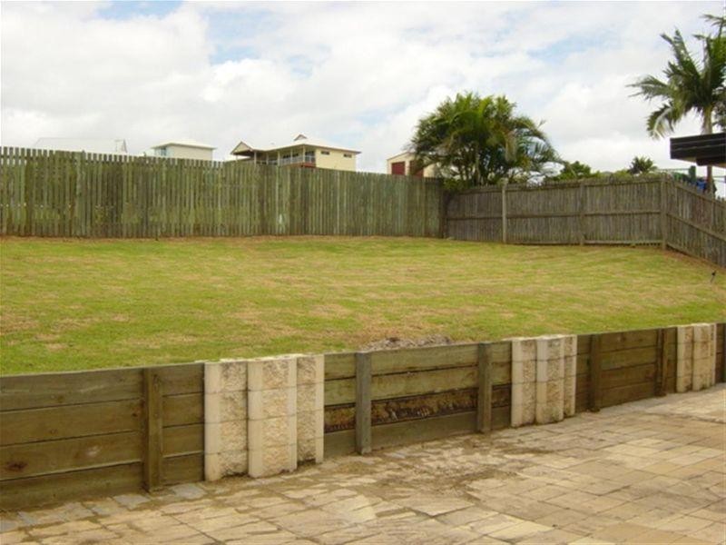 16 Crawford Drive, Dundowran QLD 4655