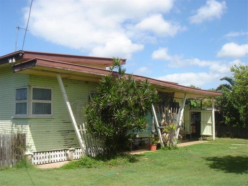 24 Long Street, Point Vernon QLD 4655
