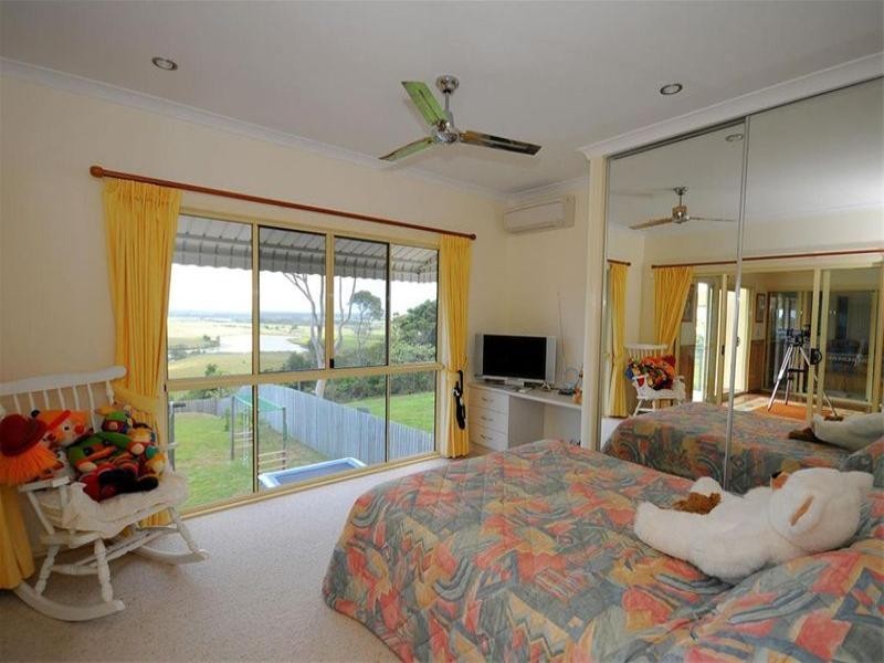 8 Regency Avenue, Urraween QLD 4655