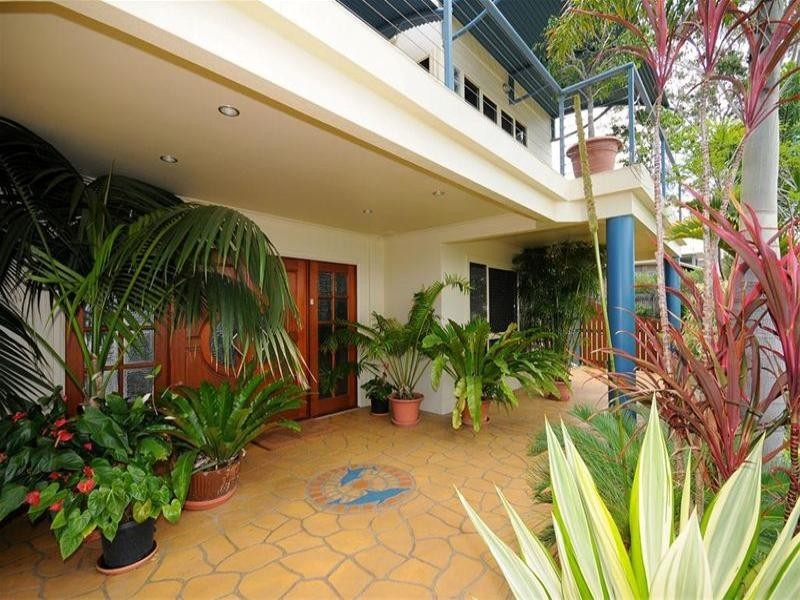 8 Regency Avenue, Urraween QLD 4655