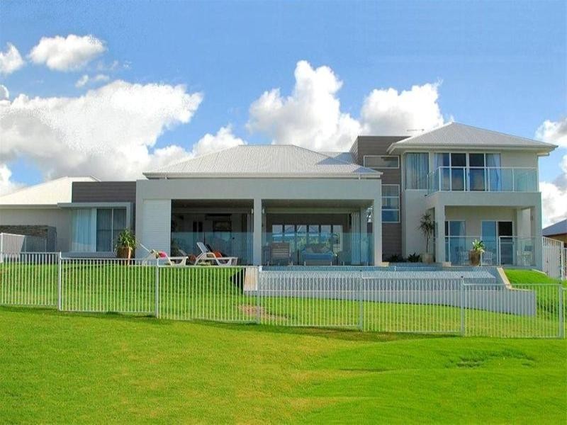 16 Manchester Court, Dundowran QLD 4655