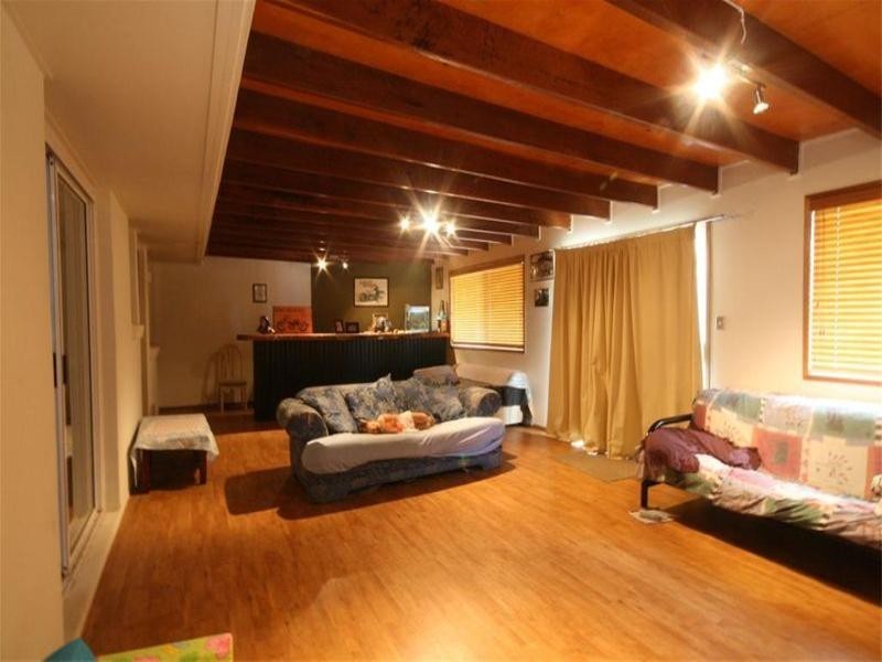 26 Saunders Street, Point Vernon QLD 4655