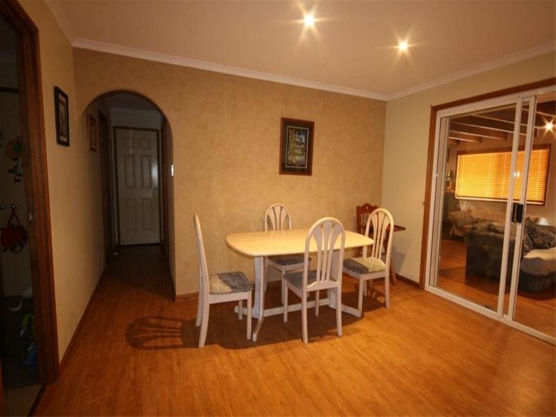 26 Saunders Street, Point Vernon QLD 4655