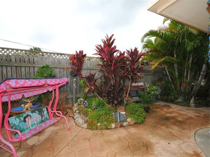 2 Meledie Avenue, Kawungan QLD 4655