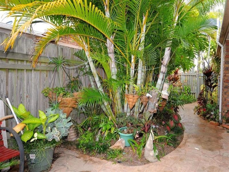 2 Meledie Avenue, Kawungan QLD 4655