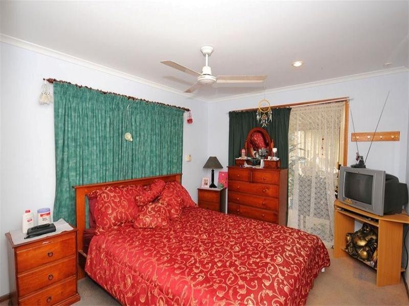 2 Meledie Avenue, Kawungan QLD 4655