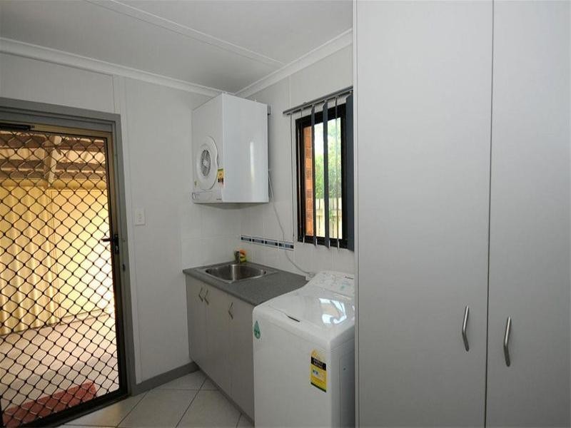 24 Kuruman Street, Scarness QLD 4655