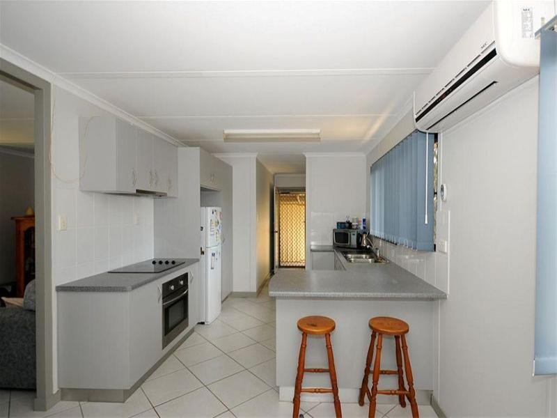 24 Kuruman Street, Scarness QLD 4655