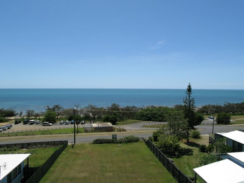 83 Esplanade, Point Vernon QLD 4655