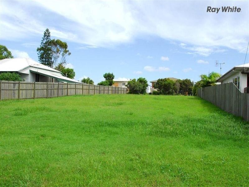 83 Esplanade, Point Vernon QLD 4655