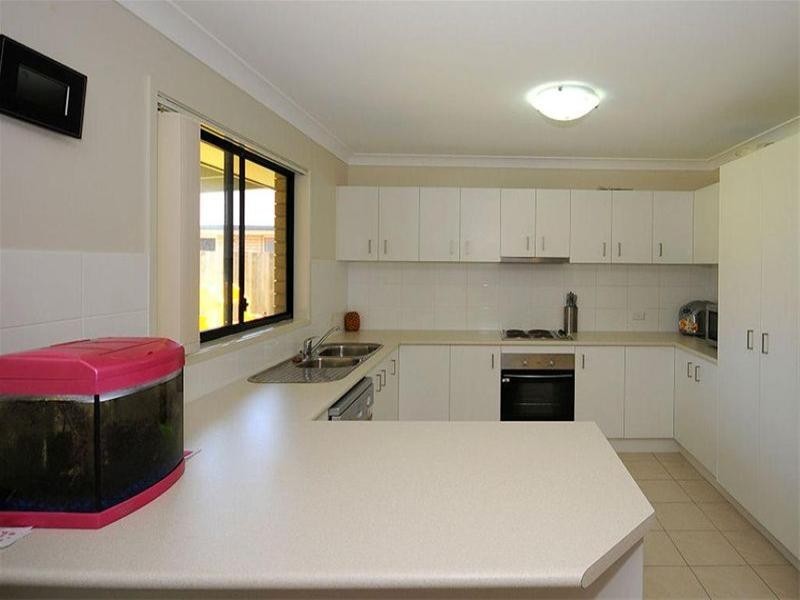 11 Bayridge Heights Drive, Hervey Bay QLD 4655