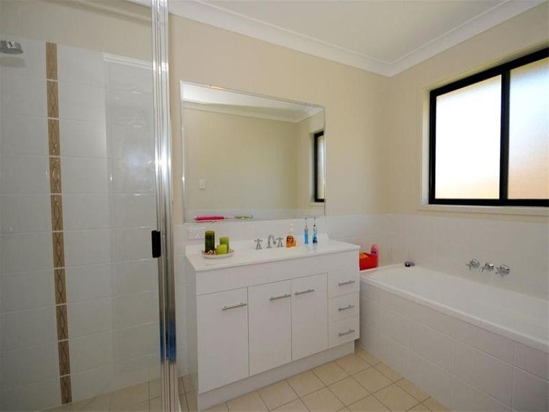 11 Bayridge Heights Drive, Hervey Bay QLD 4655