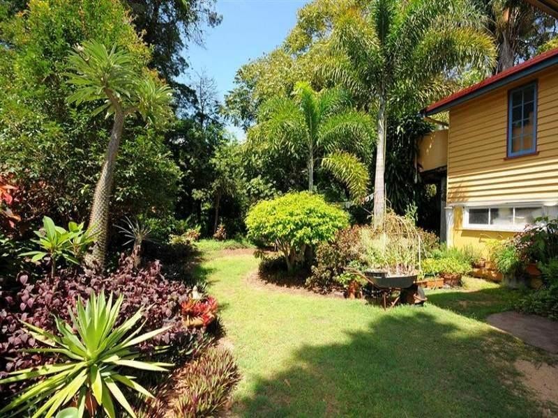 340 Esplanade, Scarness QLD 4655