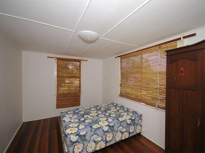 340 Esplanade, Scarness QLD 4655