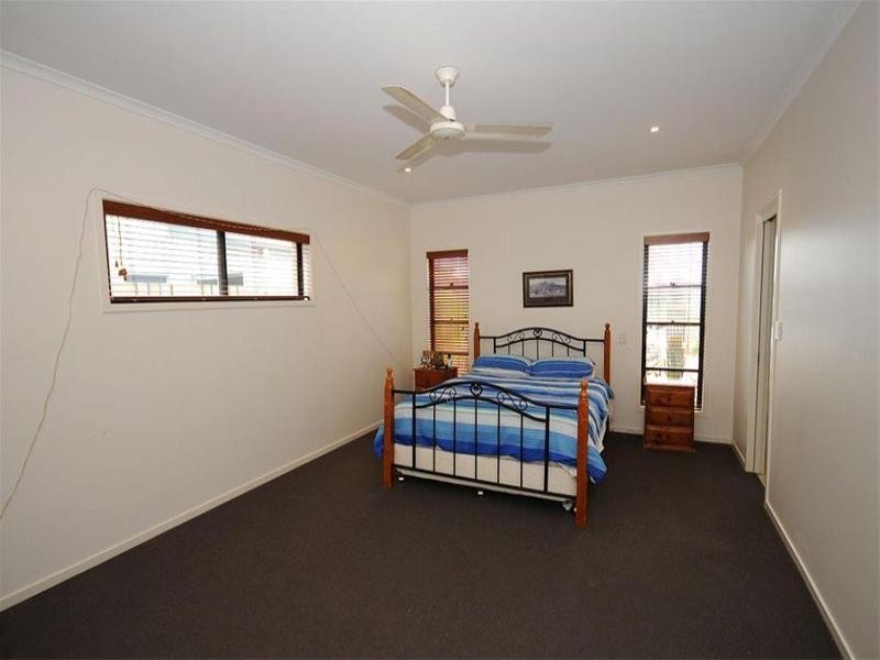 15 Lady Nelson Drive, Eli Waters QLD 4655