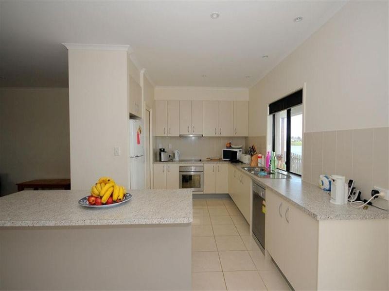 15 Lady Nelson Drive, Eli Waters QLD 4655