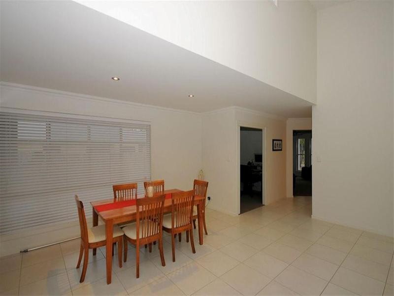 1/34 Hughes Road, Wondunna QLD 4655