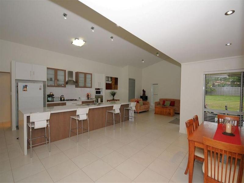 1/34 Hughes Road, Wondunna QLD 4655