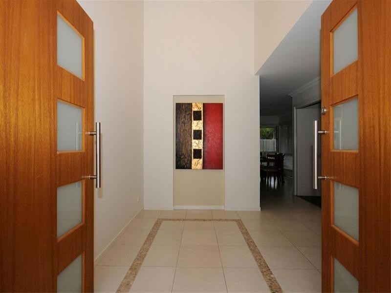 1/34 Hughes Road, Wondunna QLD 4655