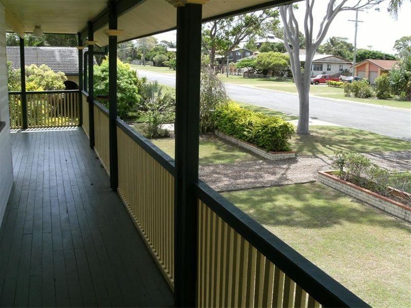 23 Helsham, Point Vernon QLD 4655