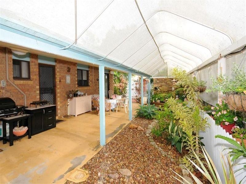 16 Preston Street, Point Vernon QLD 4655
