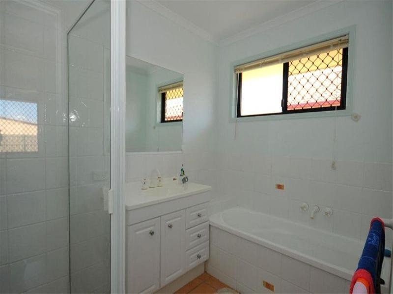 22 Archer Drive, Point Vernon QLD 4655