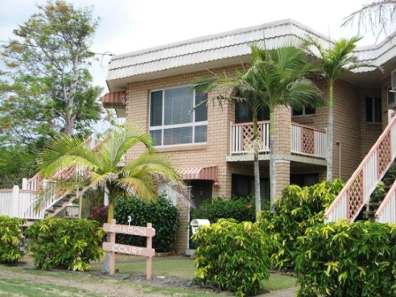 4/3 New Street, Urangan QLD 4655