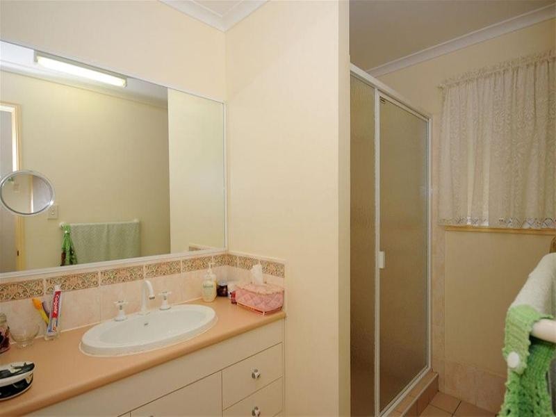 20 Aqualine Drive, Point Vernon QLD 4655