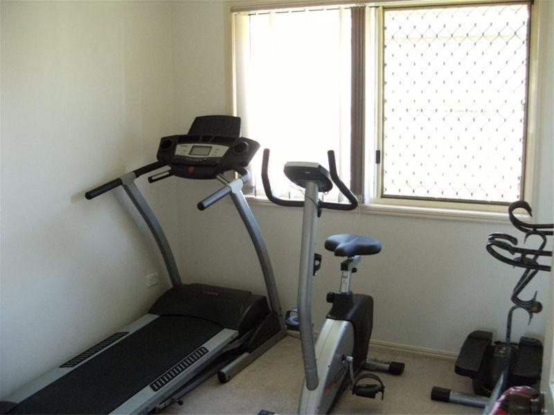 1 King Edward, Urangan QLD 4655