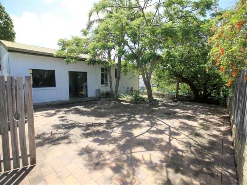 16 & 18 Scarborough Street, Scarness QLD 4655