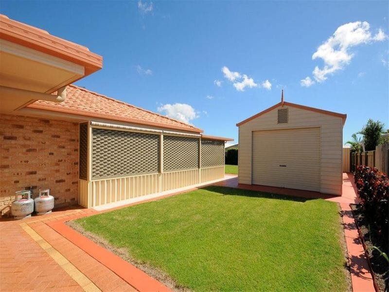 6 Durham Court, Kawungan QLD 4655