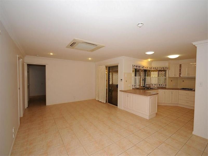 6 Durham Court, Kawungan QLD 4655