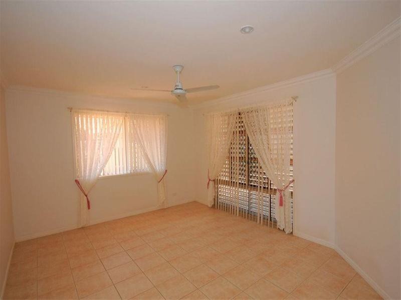 6 Durham Court, Kawungan QLD 4655