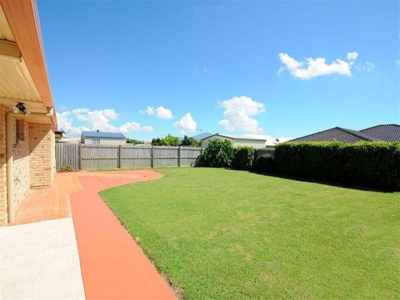 6 Durham Court, Kawungan QLD 4655