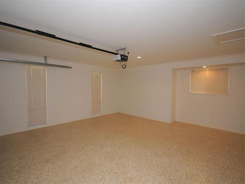 6 Durham Court, Kawungan QLD 4655