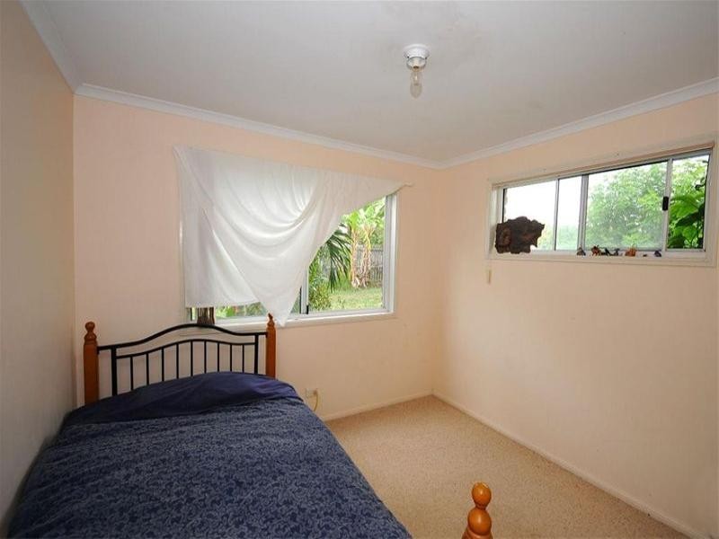 38 Victoria Street, Point Vernon QLD 4655