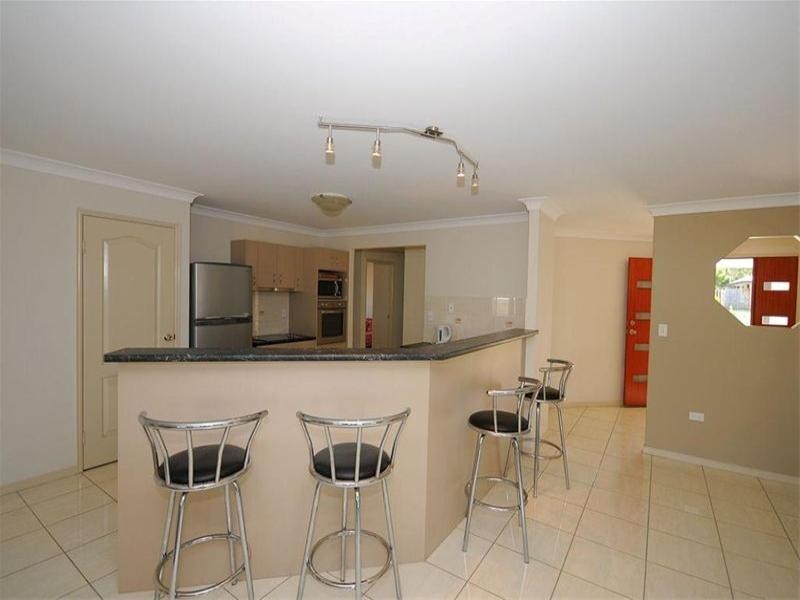 5 Stringybark, Urangan QLD 4655