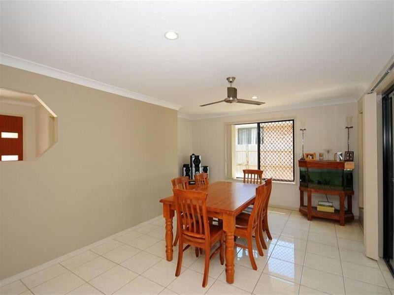 5 Stringybark, Urangan QLD 4655