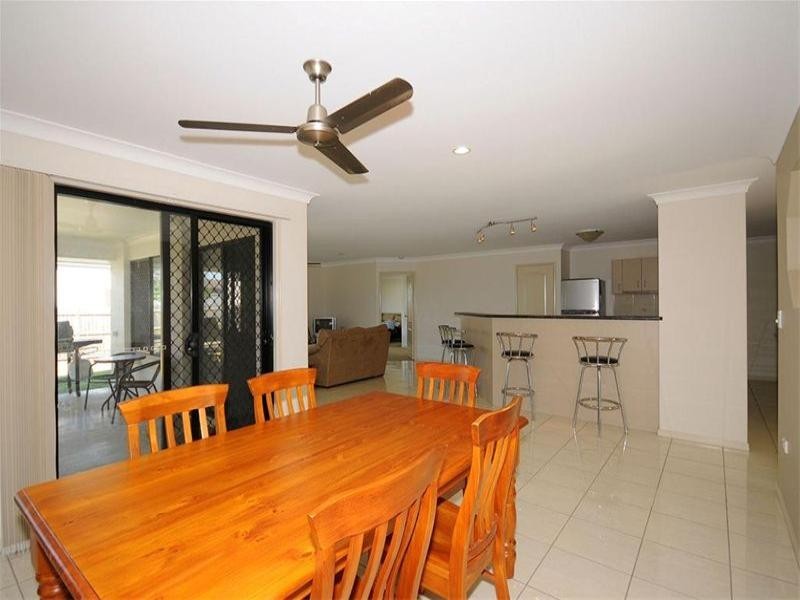 5 Stringybark, Urangan QLD 4655