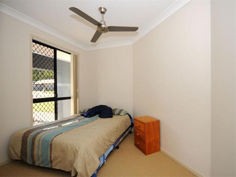 5 Stringybark, Urangan QLD 4655