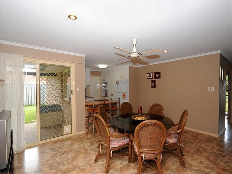 24 Bowerbird Avenue, Eli Waters QLD 4655