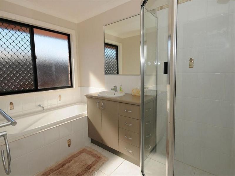 10 Yarrilee Circuit, Dundowran QLD 4655