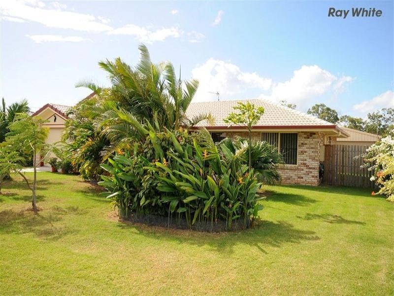 14 Moonstone Drive, Urangan QLD 4655