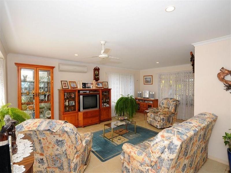 20 Kestrel Court, Eli Waters QLD 4655