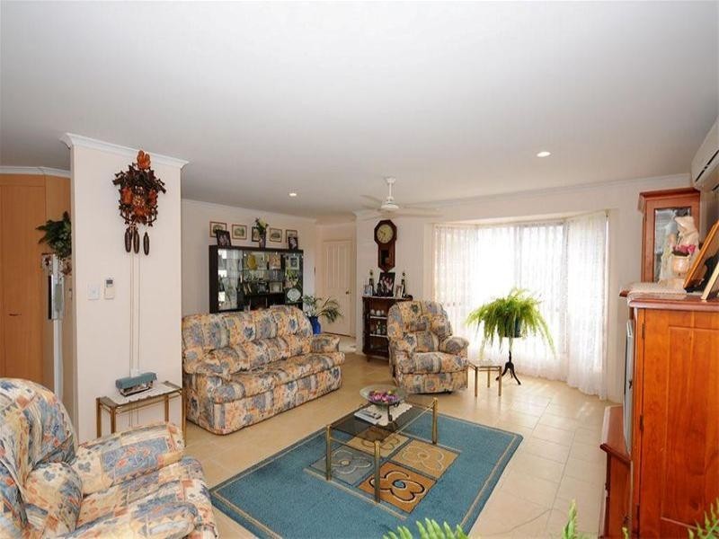 20 Kestrel Court, Eli Waters QLD 4655