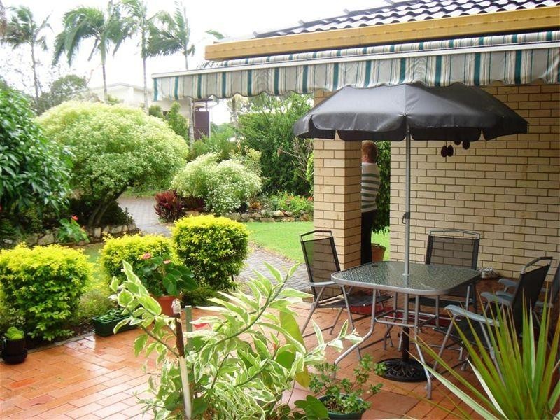 2/5 Totness Street, Scarness QLD 4655