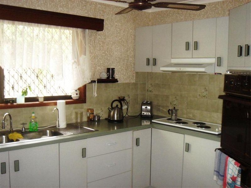 2/5 Totness Street, Scarness QLD 4655